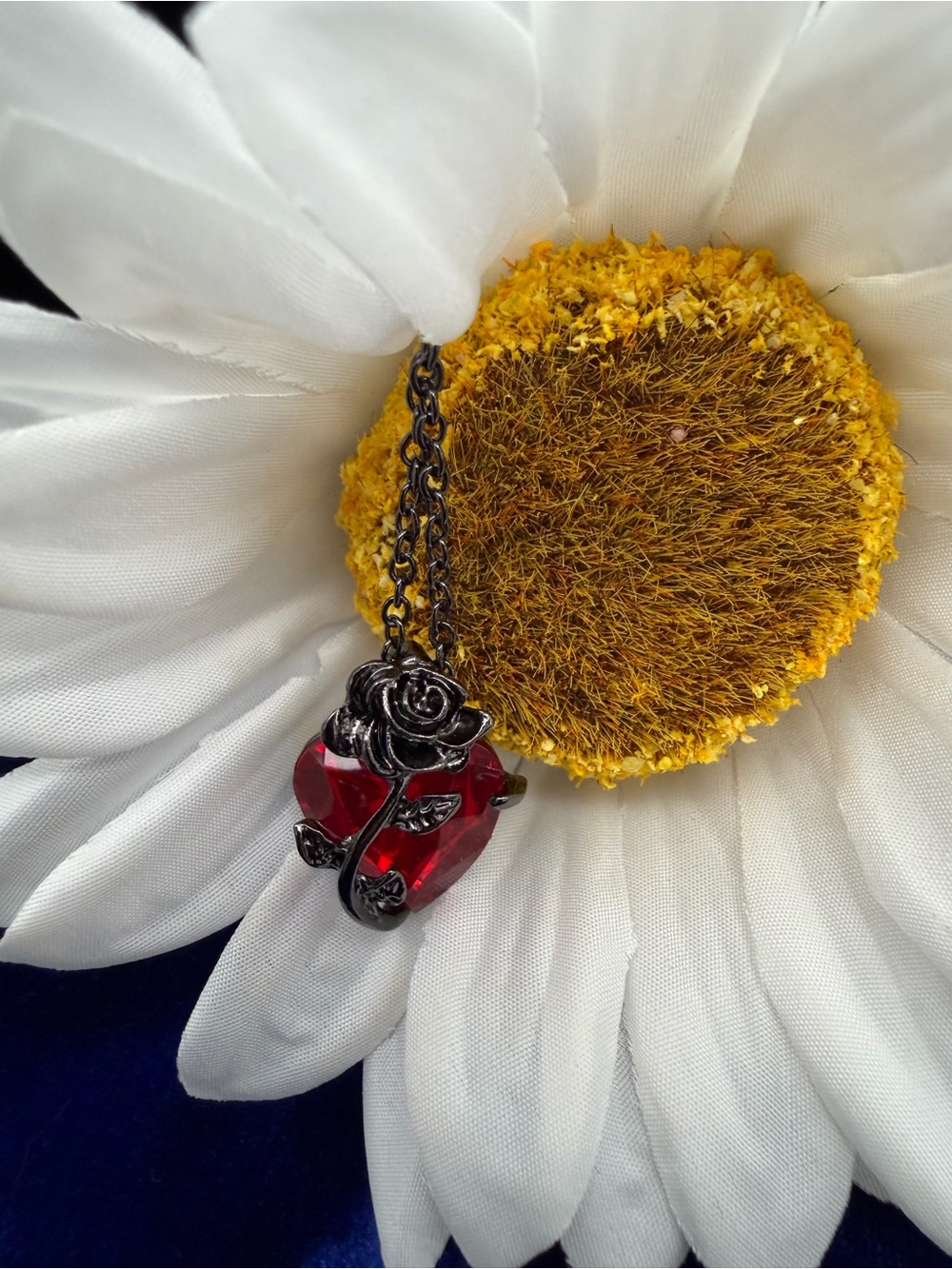 Vintage-Inspired Red Crystal Rose Pendant Necklace - Women's Jewelry